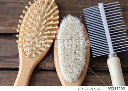 Pet grooming brush set: pet care brush and comb Pet grooming brush set: pet care brush and comb 95335205