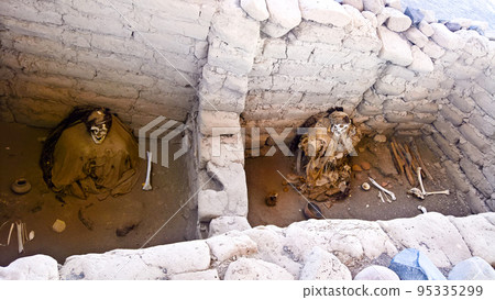 Ancient preinca nazca civilisation cemetery of Chauchilla, Nazca, Peru 95335299