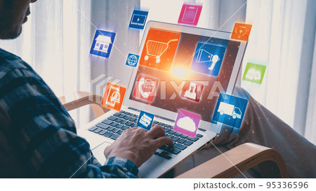 Omni channel technology of online retail business approach 95336596