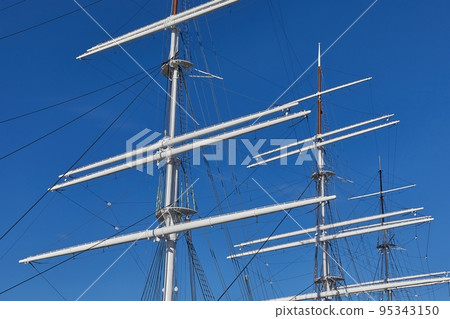 Sail masts in bright light Sail masts in bright light 95343150