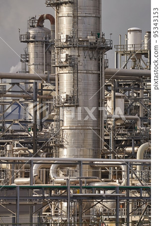 Chemical plant pipes 95343153