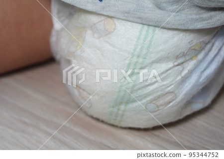 尿布 95344752