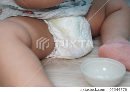 尿布 95344776