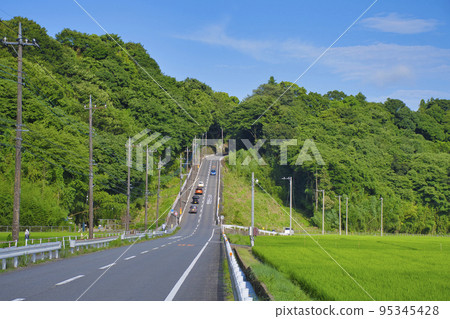 [神奈川縣]箕輪耕地和水道坂 95345428