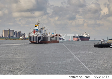 Oil Tanker Ship Oil Tanker Ship 95346513