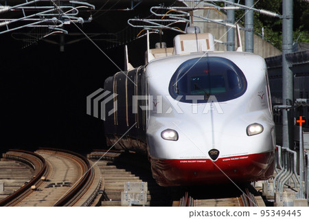 西九州新幹線海鷗：N700S系列（武雄溫泉⇔長崎） 95349445