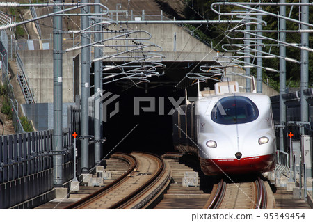 西九州新幹線海鷗：N700S系列（武雄溫泉⇔長崎） 95349454