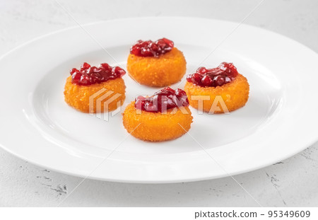 Camembert nuggets 95349609