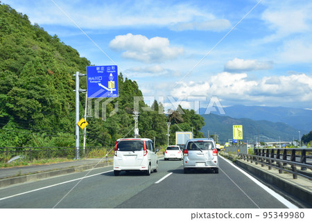 一般道路車道減少點的擁堵情況 一般道路車道減少點的擁堵情況 95349980
