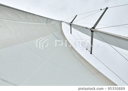 Sailing boat detail 95350889