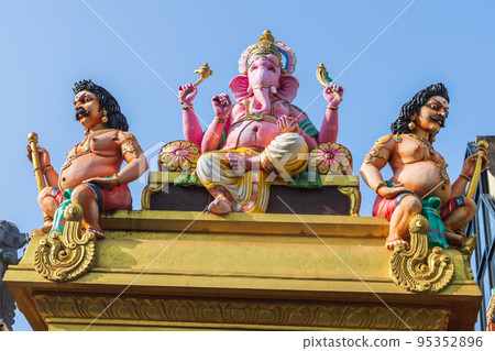 Statues of the Sri Kaileswaram Temple, Sri Lanka 95352896