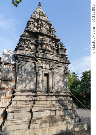 Colombo, Sri Lanka. Sri Kaileswaram Temple 95352899