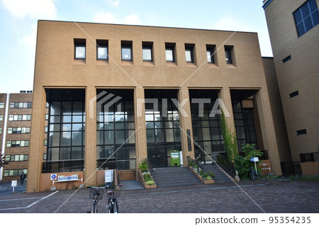 Hokkaido University 95354235