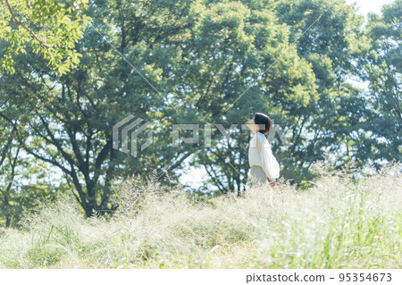 女生 女孩 女性 95354673