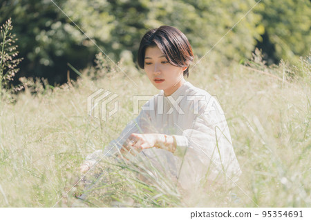 female, lady, woman 95354691