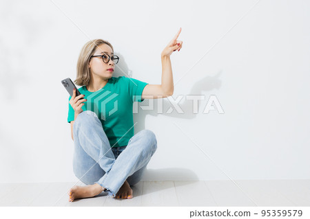 智能手機女 95359579