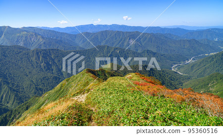 谷川山脈的絕景,山。 谷川山脈的絕景,山。 95360516