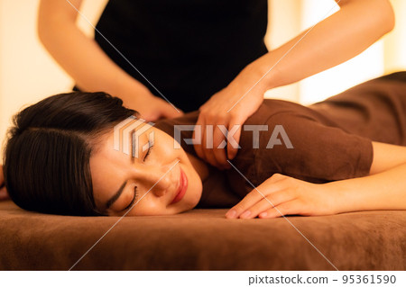 Female manipulative massage Osteopathic clinic Shiatsu 95361590