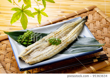 鰻魚白烤 95363634