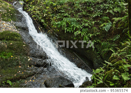 Hizume Falls Hizume Falls 95365574
