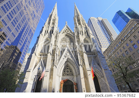 St. Patrick's Cathedral exterior view in New York City 95367682
