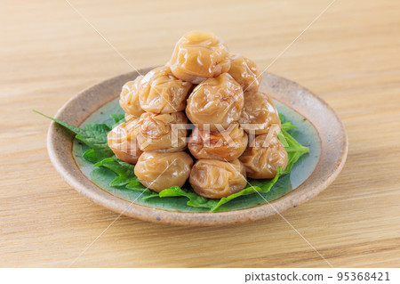 Umeboshi Kishu Minabe Small Umeboshi 95368421