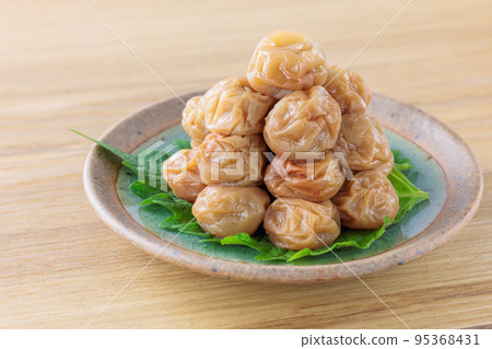 Umeboshi Kishu Minabe Small Umeboshi Umeboshi Kishu Minabe Small Umeboshi 95368431
