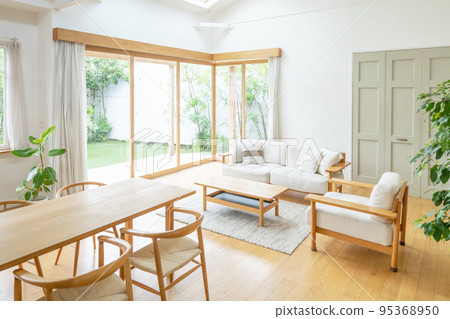 Unmanned living room 95368950