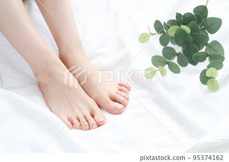 Women's feet foot care image 95374162