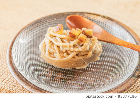 Mr. Kaguri's Mont Blanc 95377180