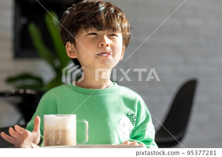 Child Lifestyle Parenting Organic Milk Health Child Lifestyle Parenting Organic Milk Health 95377281