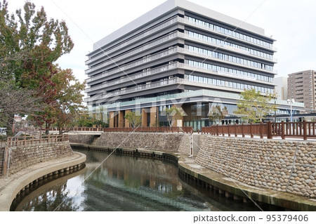 大垣市政府西側 95379406