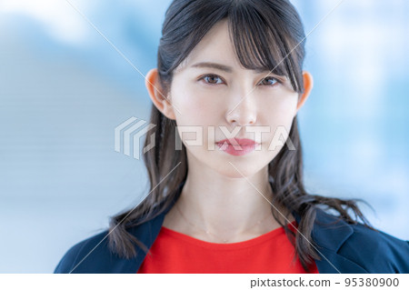 Close-up beauty of a young woman's face Close-up beauty of a young woman's face 95380900