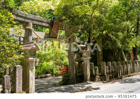 [大阪府]岩船神社 95381475