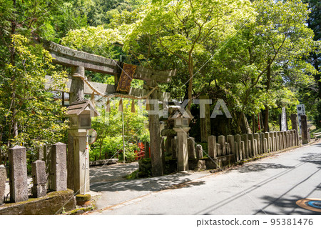[大阪府]岩船神社 95381476