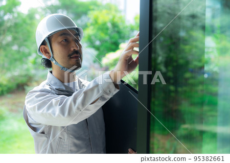 Worker inspection Worker inspection 95382661