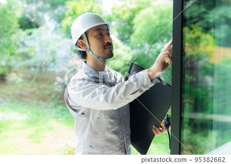 工人檢查 工人檢查 95382662