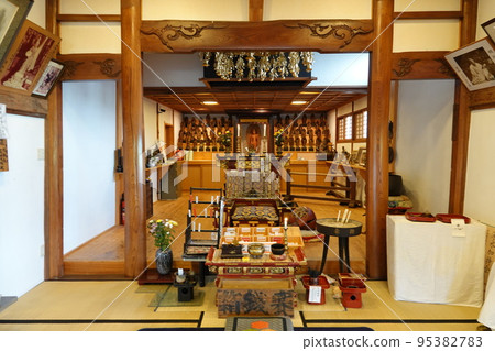 Obasute Chorakuji寺,也被稱為著名的賞月勝地,梯田和芭蕉也曾在這裡參觀 Obasute Chorakuji寺,也被稱為著名的賞月勝地,梯田和芭蕉也曾在這裡參觀 95382783