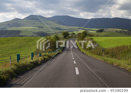 Highway road Highway road 95390299