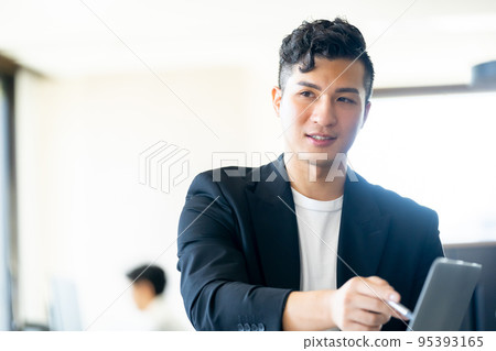 Business, office worker, male, businessman, male employee, meeting, personal computer, two people, PC, business image Business, office worker, male, businessman, male employee, meeting, personal computer, two people, PC, business image 95393165