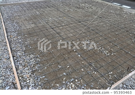 Wire mesh to be installed before putting concrete in the parking lot 95393463