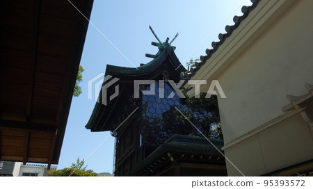 藍天下的石切神社正殿 藍天下的石切神社正殿 95393572
