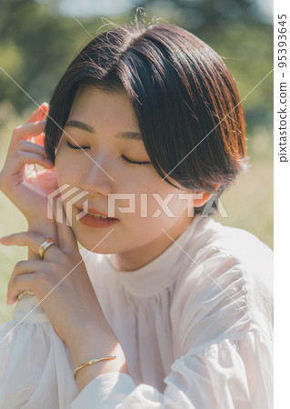 female, lady, woman 95393645