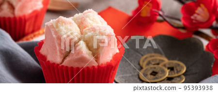 Cute traditional Chinese steamed sponge cake - Fa Gao, for lunar new year festival celebration food. 95393938