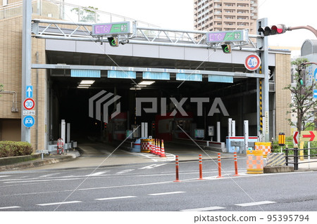 Minatomachi Tollgate on Hanshin Expressway No. 1 Circular Route Minatomachi Tollgate on Hanshin Expressway No. 1 Circular Route 95395794