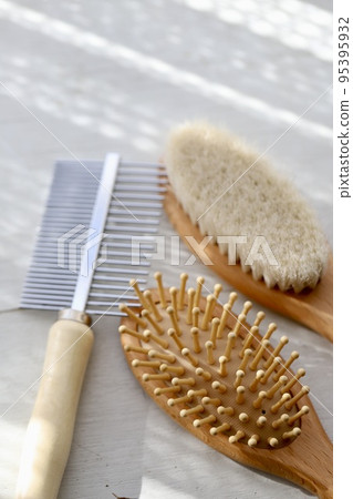 Pet grooming brush set: pet care brush and comb 95395932