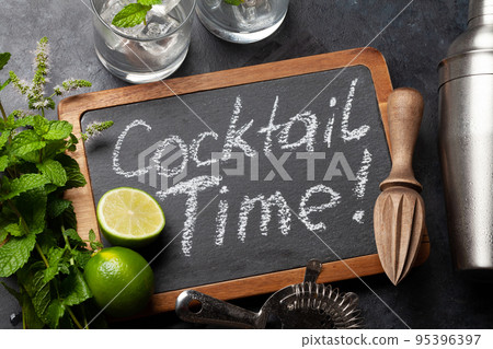 Mojito cocktail ingredients and drinks utensils 95396397