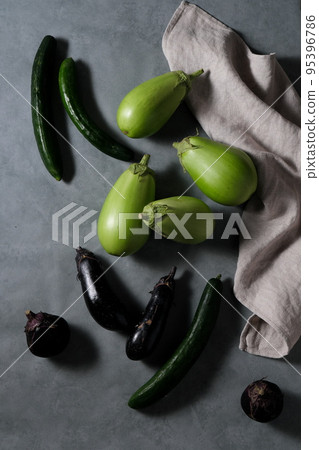 各種夏季蔬菜 各種夏季蔬菜 95396786