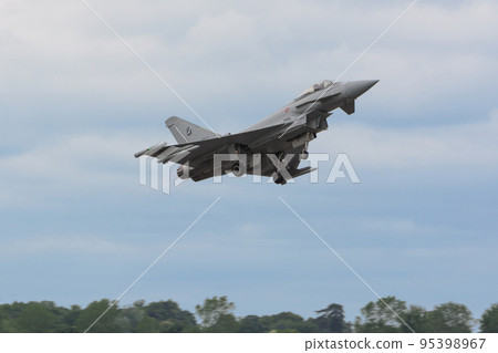 Italian Air Force Eurofighter EF-2000 takeoff 95398967