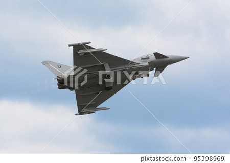 Italian Air Force Eurofighter EF-2000 takeoff Italian Air Force Eurofighter EF-2000 takeoff 95398969